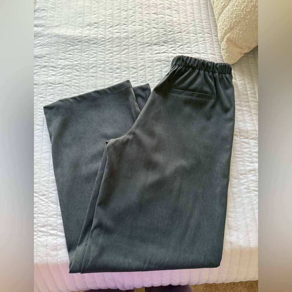 Zara Women's Gray Trousers